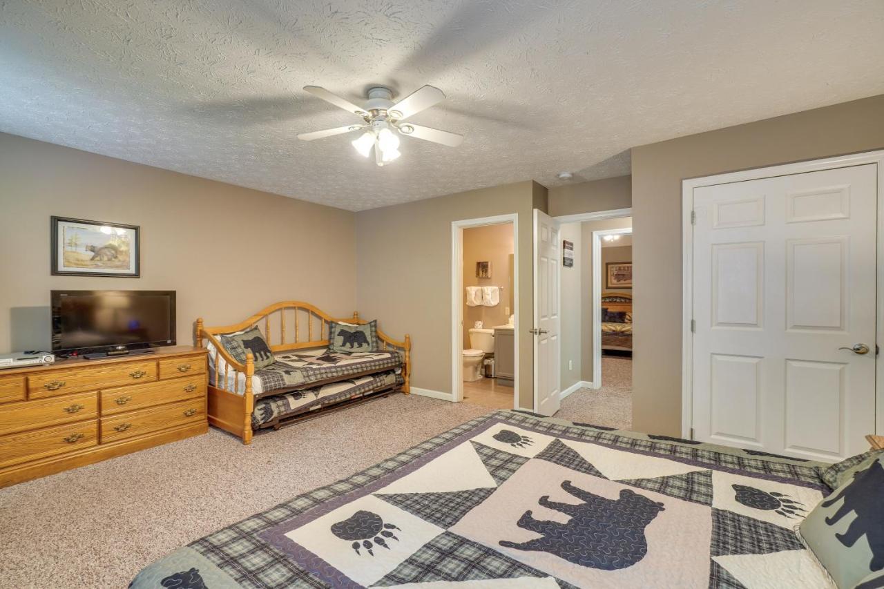 Gatlinburg Vacation Rental Balcony With Hot Tub! Buitenkant foto
