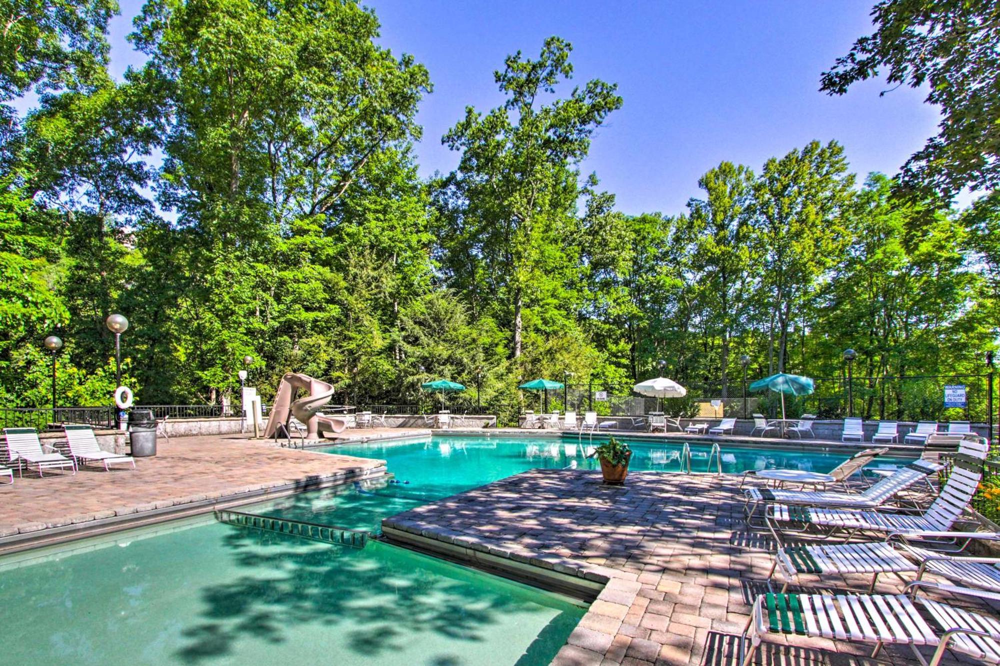 Gatlinburg Vacation Rental Balcony With Hot Tub! Buitenkant foto
