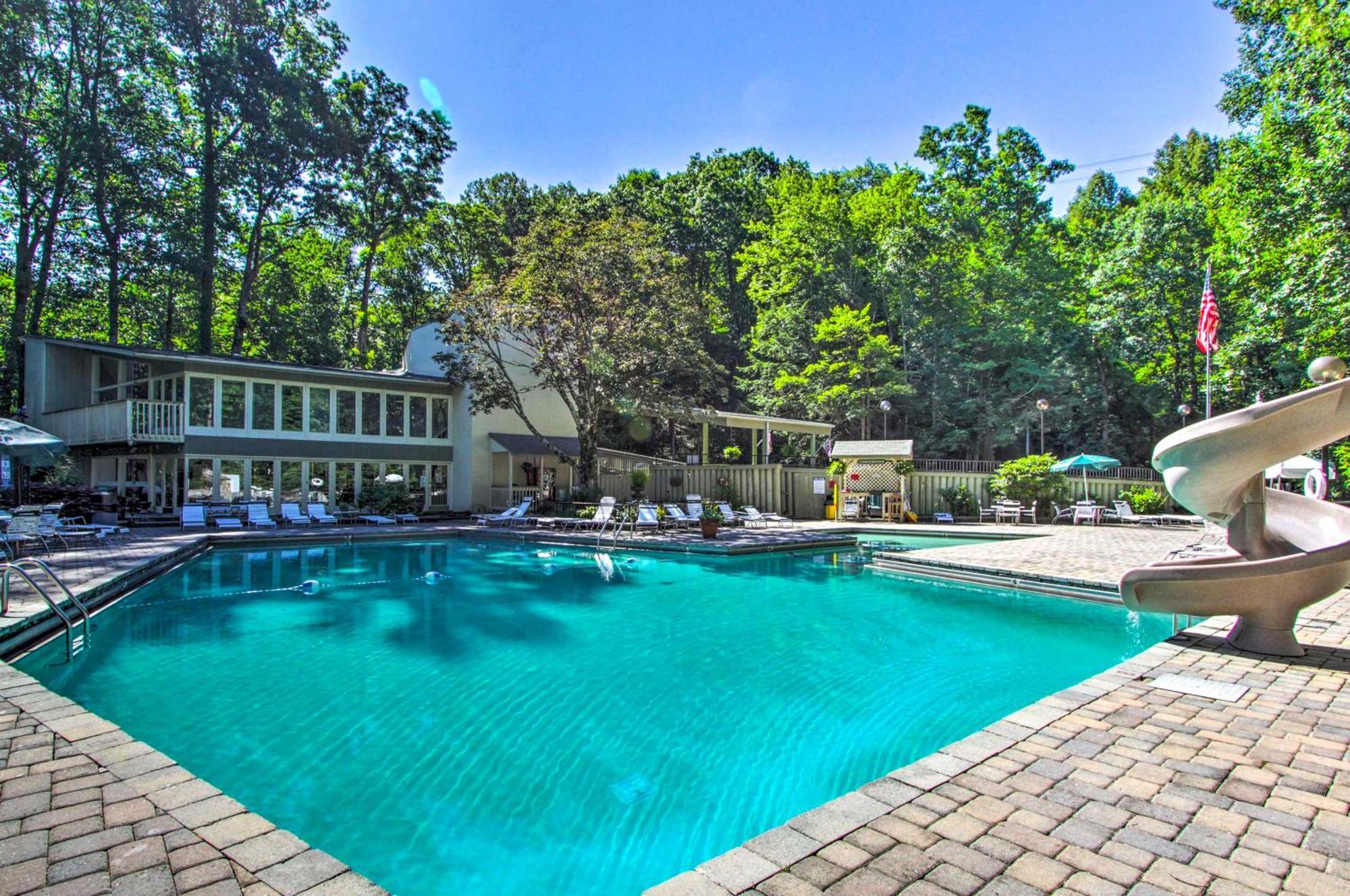 Gatlinburg Vacation Rental Balcony With Hot Tub! Buitenkant foto